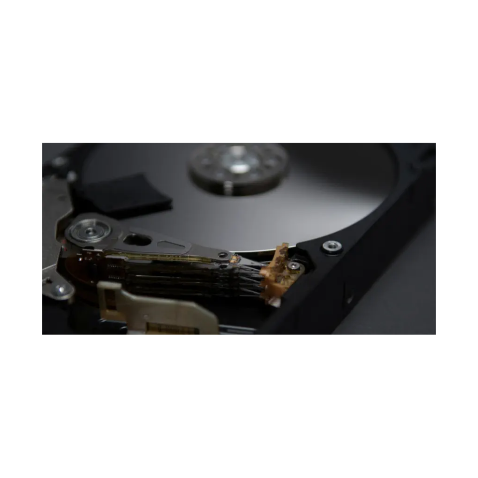 TOSHIBA S300, HDWT720UZSVA, 3.5", 2TB, 128Mb 5400 Rpm, 7/24 Güvenlik HDD (Türkiye Distribütörü Garantili)